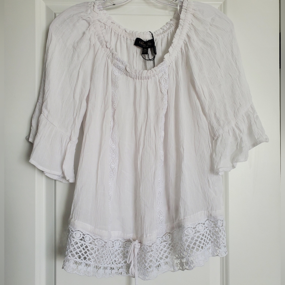 White crinkled gauze top with smocked neckline and lace trim Melissa Paige SzPM